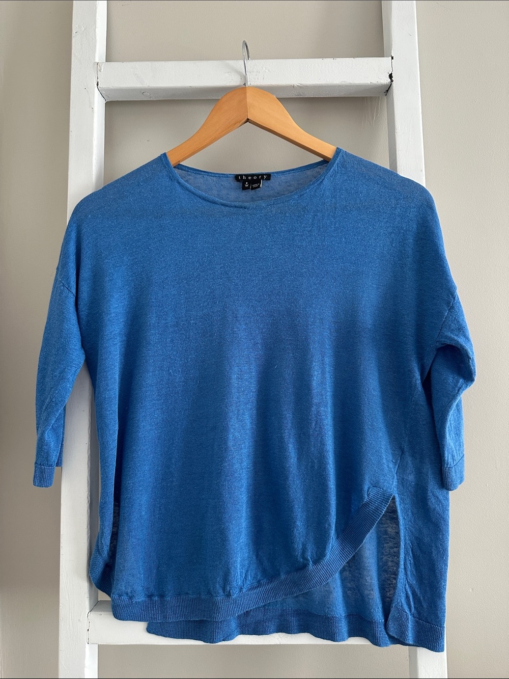 Theory Women’s Linen Blend Shirt Sleeve Asymmetrical Sweater Top